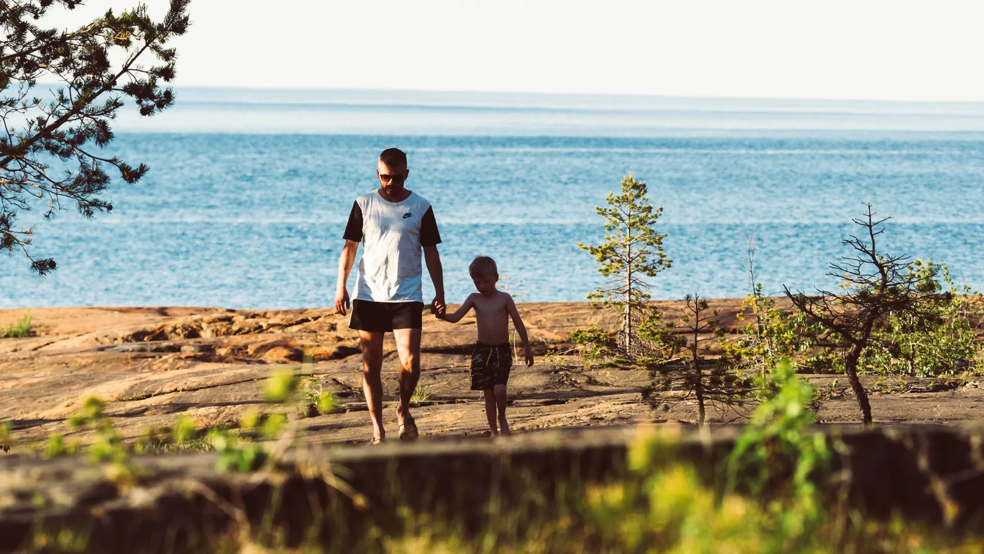 637586551978252060Burehällorna