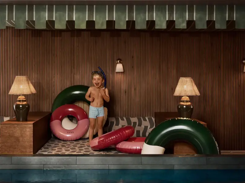 Wood Hotel Familj X Vana